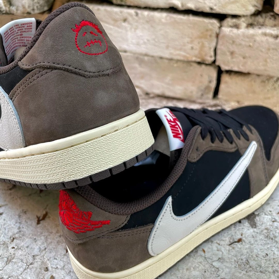 Nike Jordan Travis Scott Mocha - 3