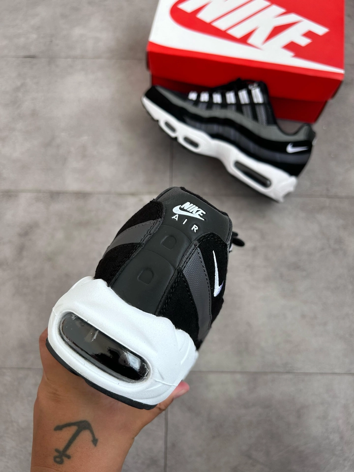 Nike Air Max 95 - 7