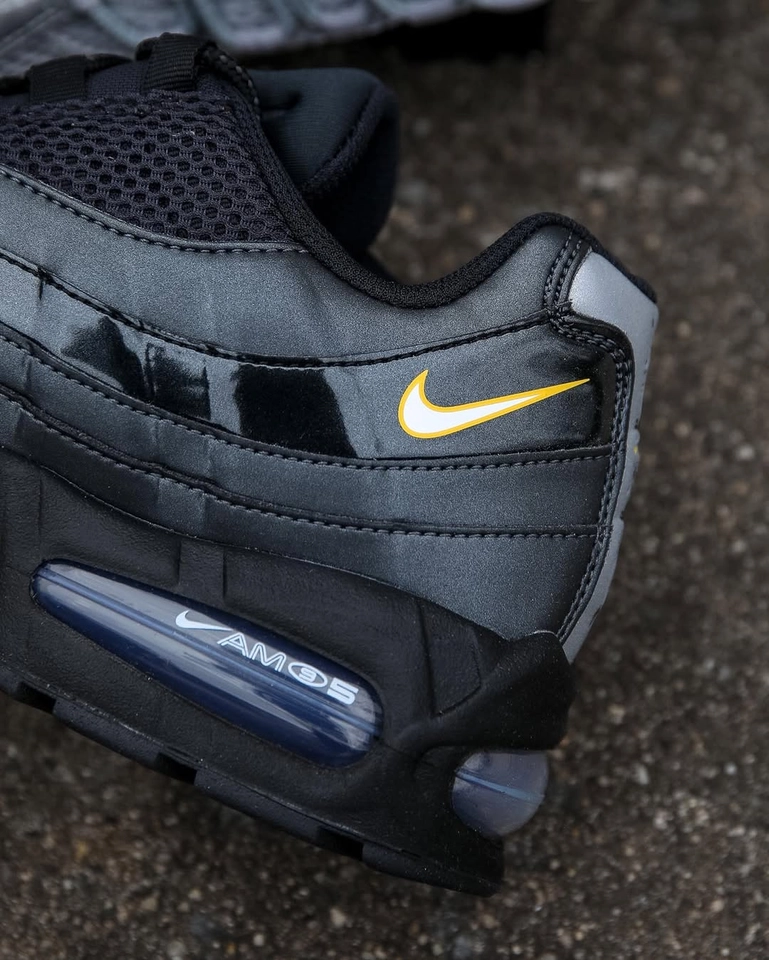 Nike Air Max 95 Black  - 8