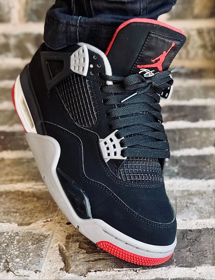 Air Jordan 4  - 5