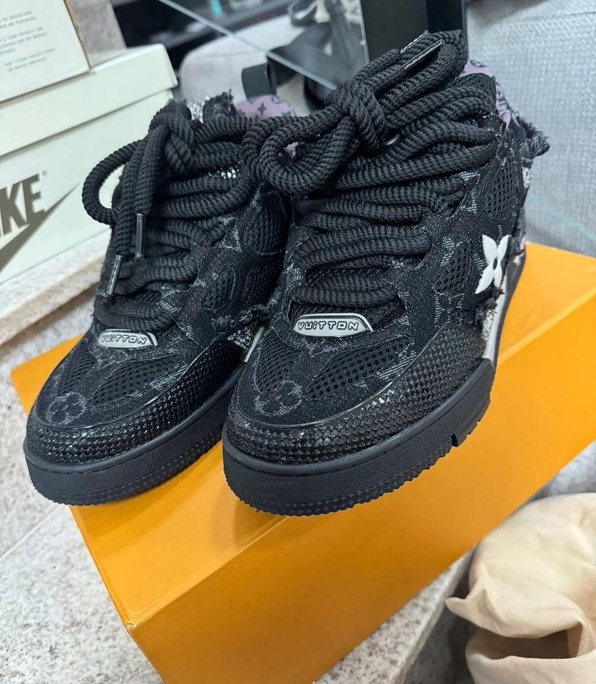 Louis Vuitton black swarosviki - 5