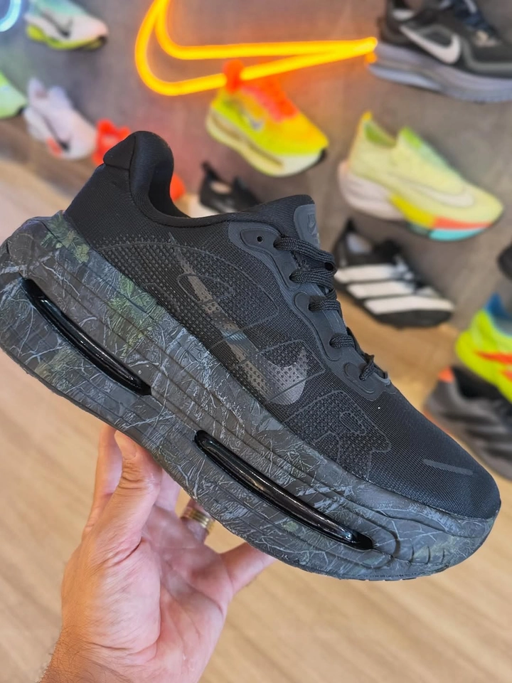 Nike vomero preto rajado - 2