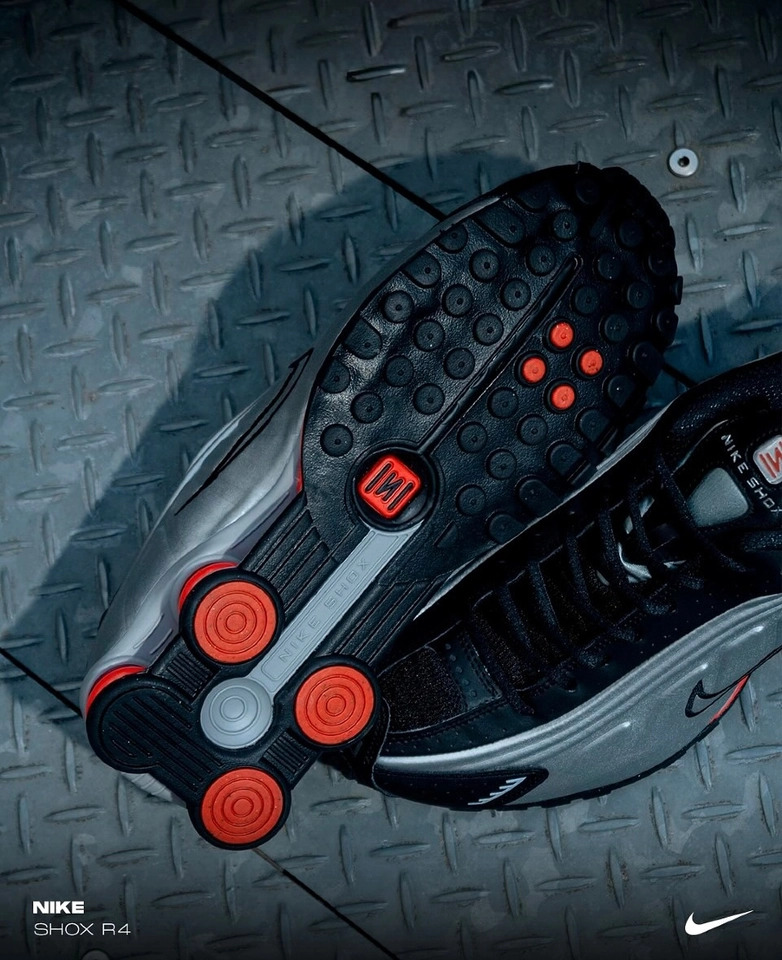 Nike Shox R4 - 5
