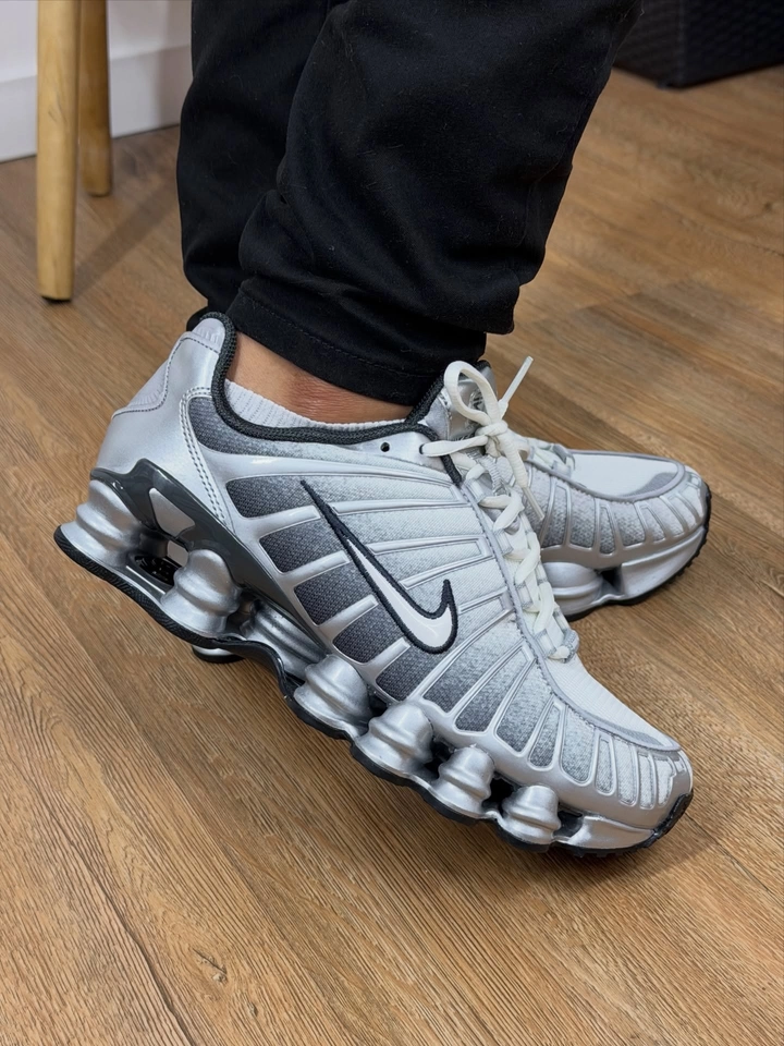 Nike 12 molas - 1