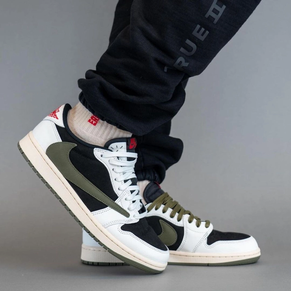 Nike Jordan Travis Scott olive