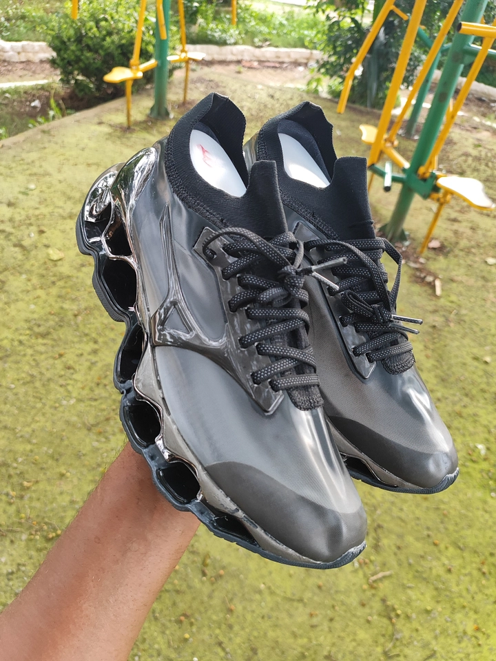 Mizuno Sorayama preto  - 2