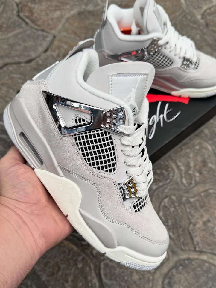 Air Jordan 4 Frozen - 2