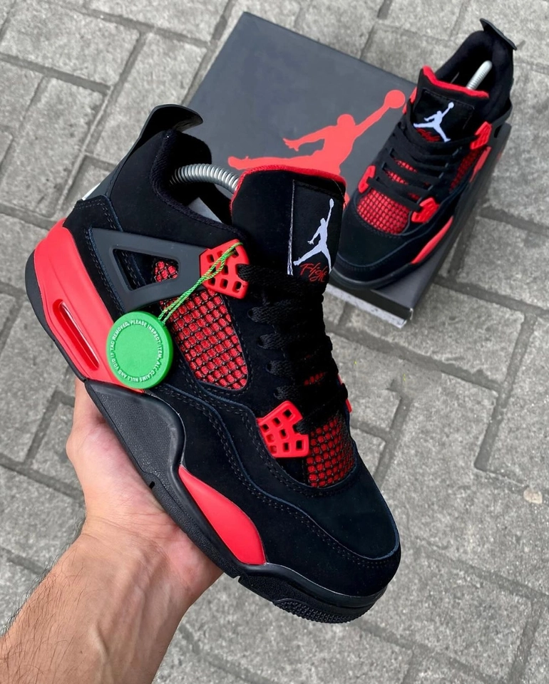 Nike Jordan 4 Thunder - 4