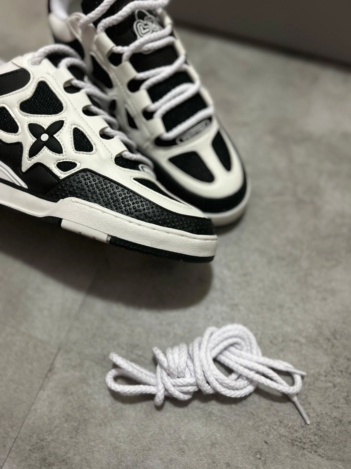 Tênis Louis Vuitton preto e branco - 2