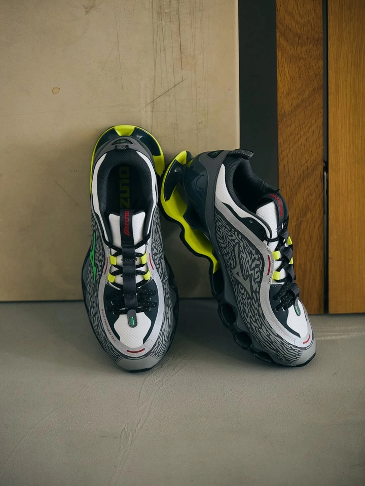 Mizuno 13.2 cinza e verde - 6