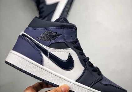 Air Jordan 1 - 6