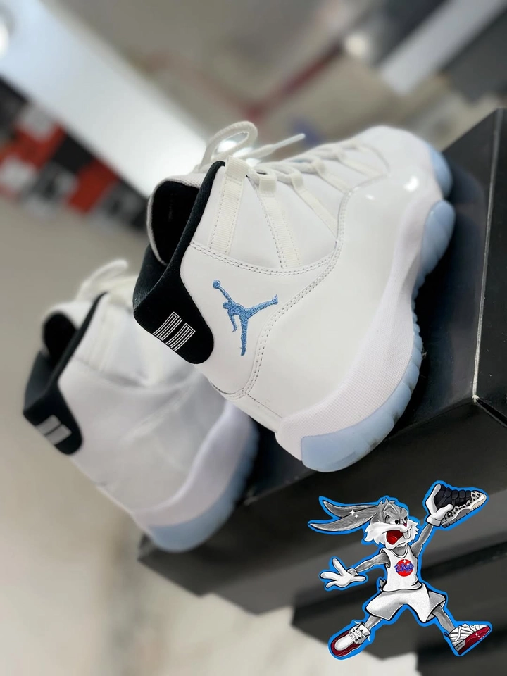 Air Jordan 11 branco - 3