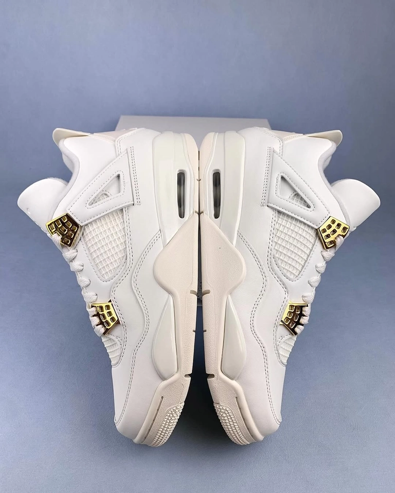 Nike Jordan 4 Metallic Gold - 7