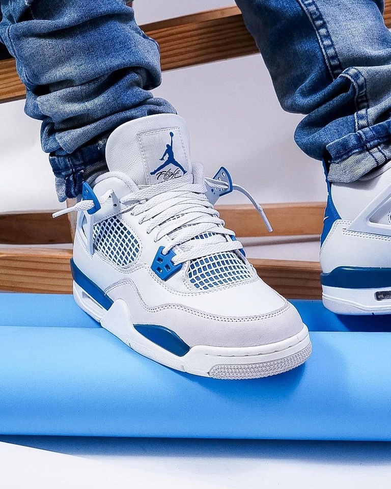 Nike Jordan 4 azul e branco  - 5