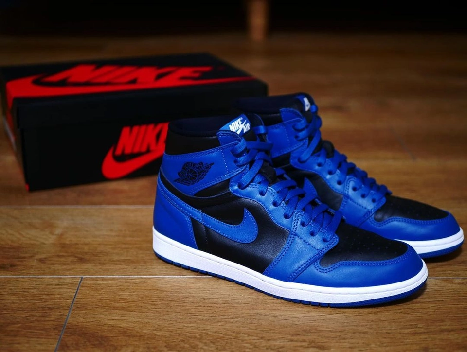 Nike Jordan 1 azul e preto 