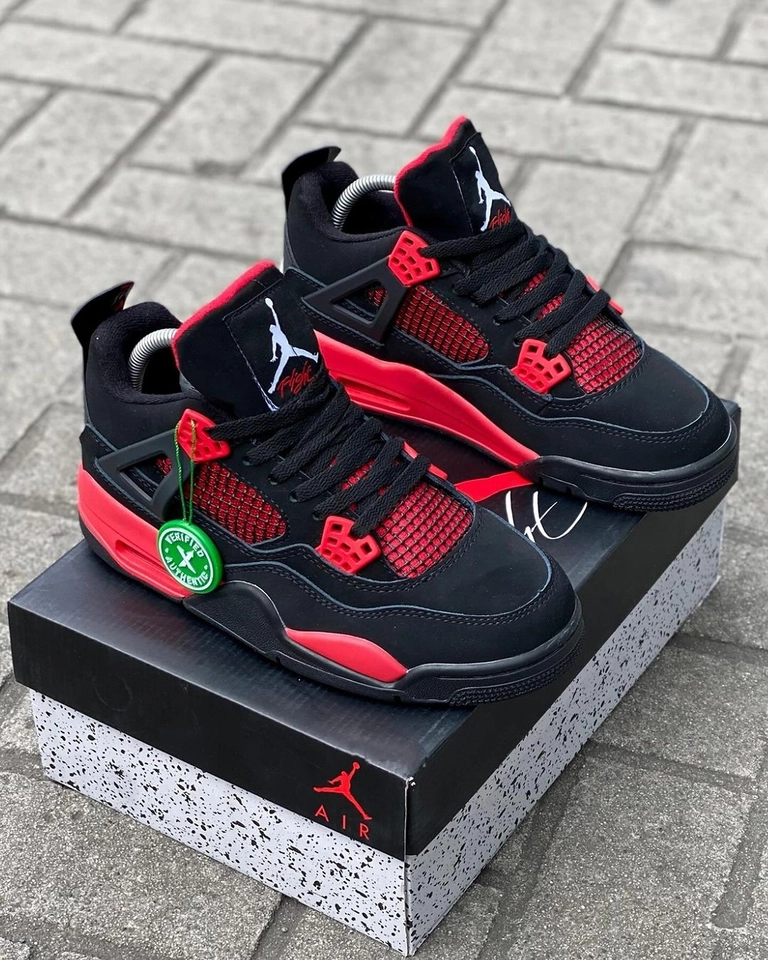 Nike Jordan 4 Thunder - 3