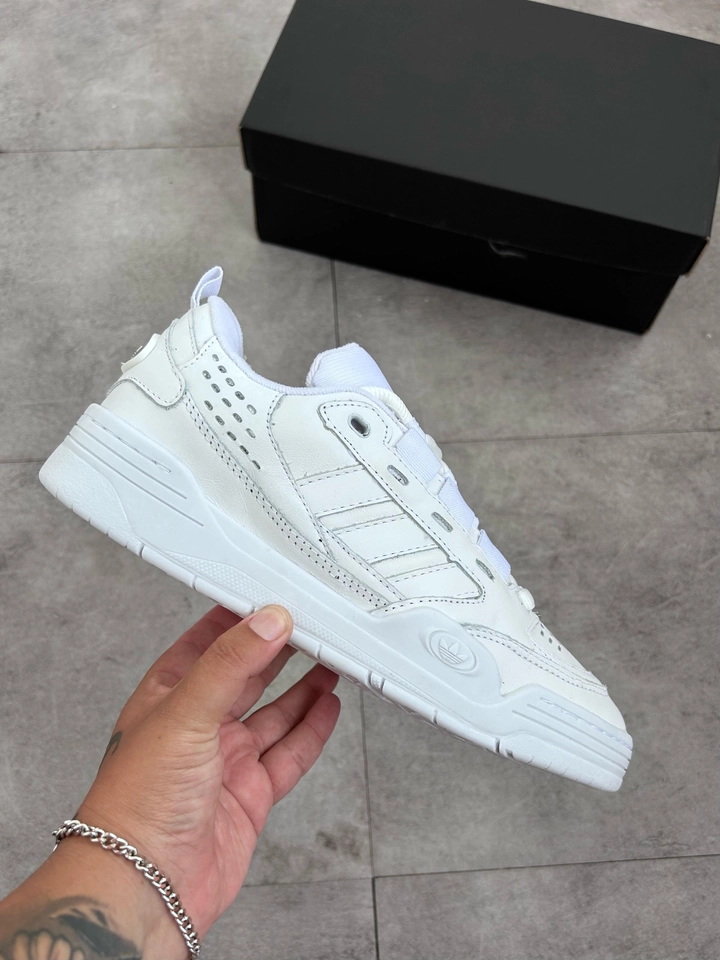 Adidas AD 2000 branco