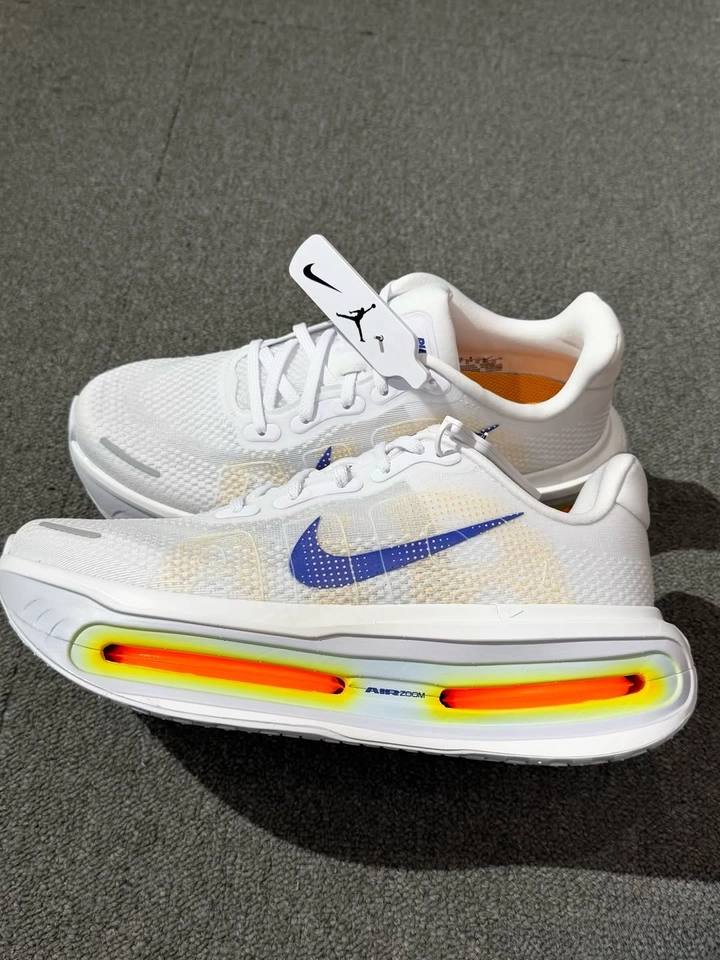 Nike vomero  - 1