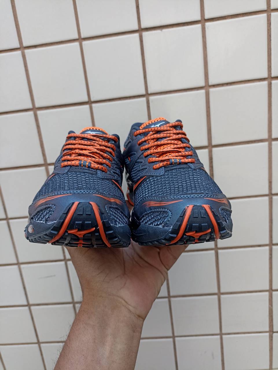 Mizuno Prophecy 1 cinza e laranja - 6