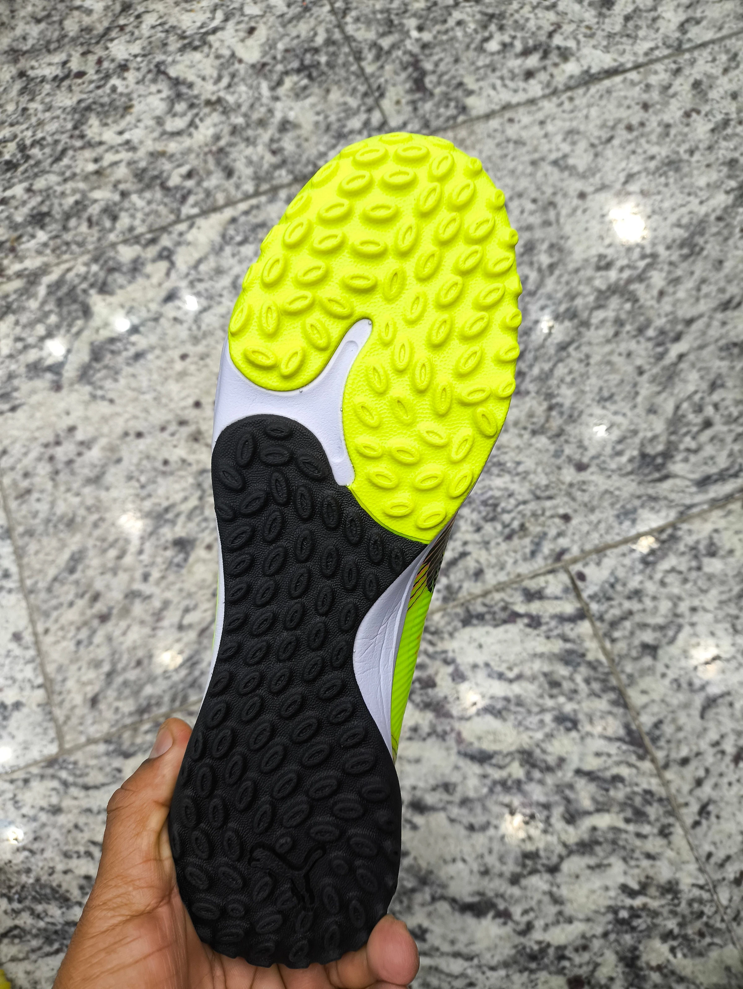Chuteira puma Future 8 - 5
