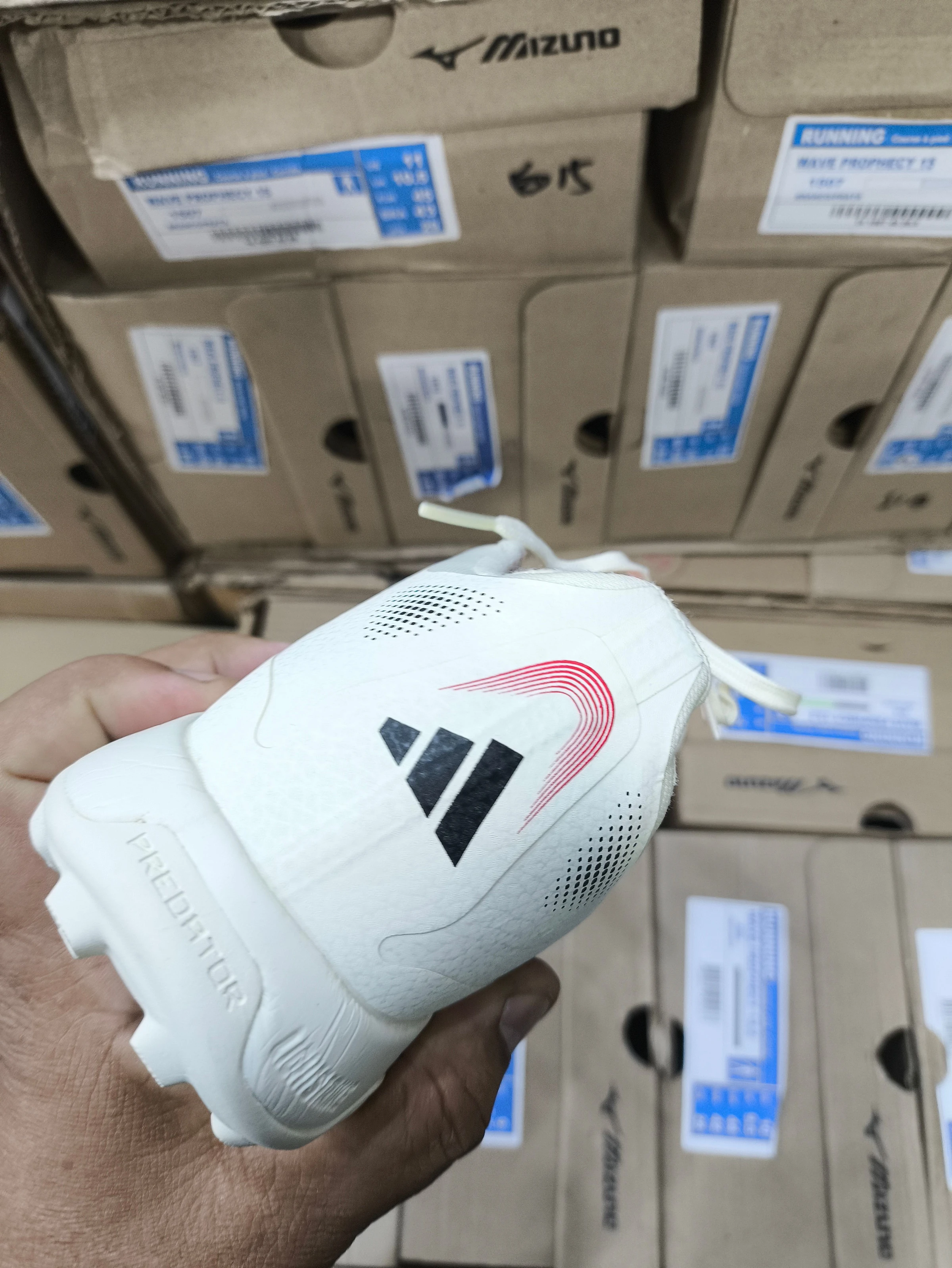 Chuteira Adidas  - 3