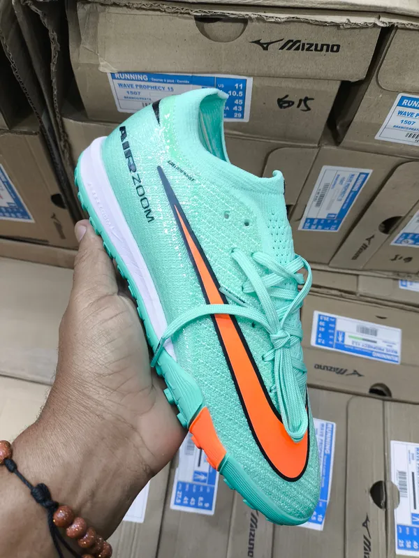 Chuteira nike