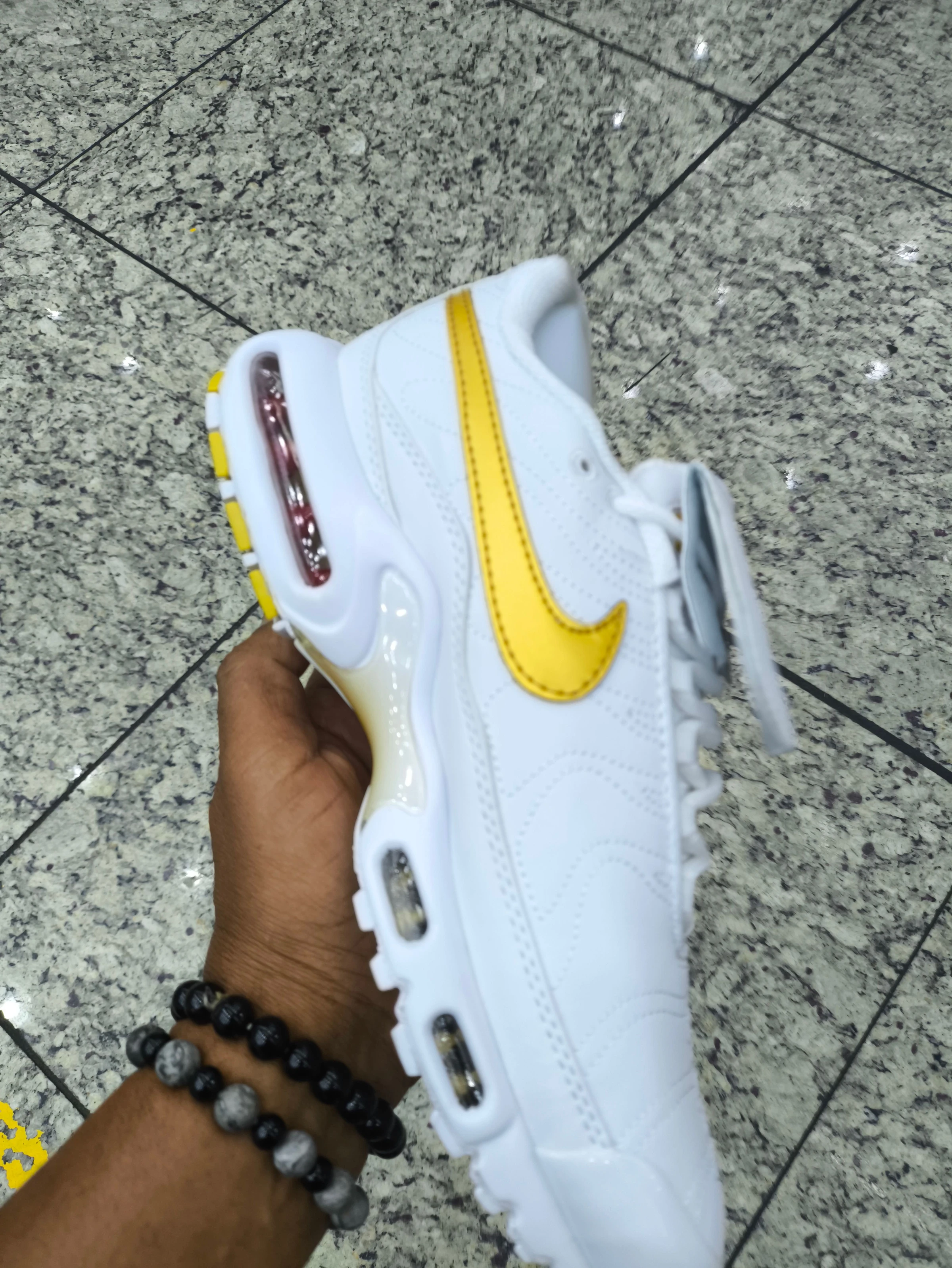 Nike tn tiempo branco e dourado  - 6