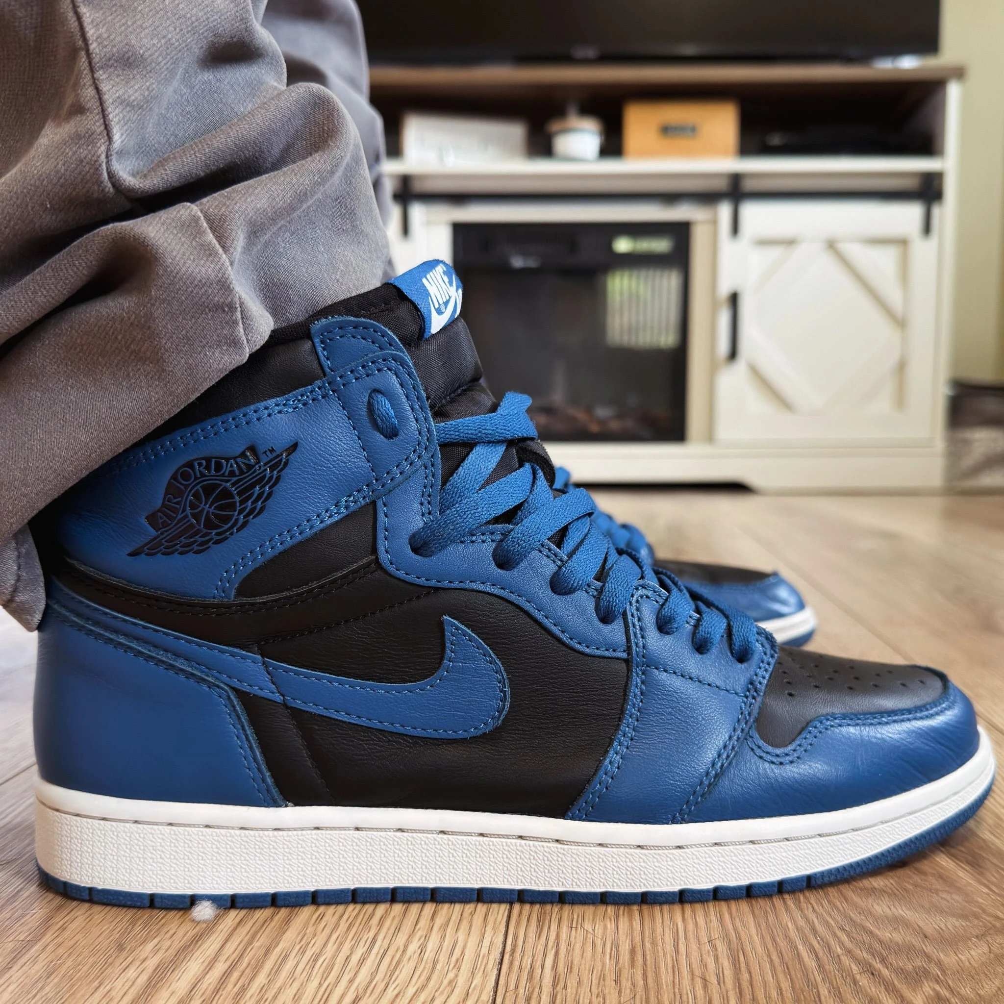 Air Jordan 1 Dark Marine - 6