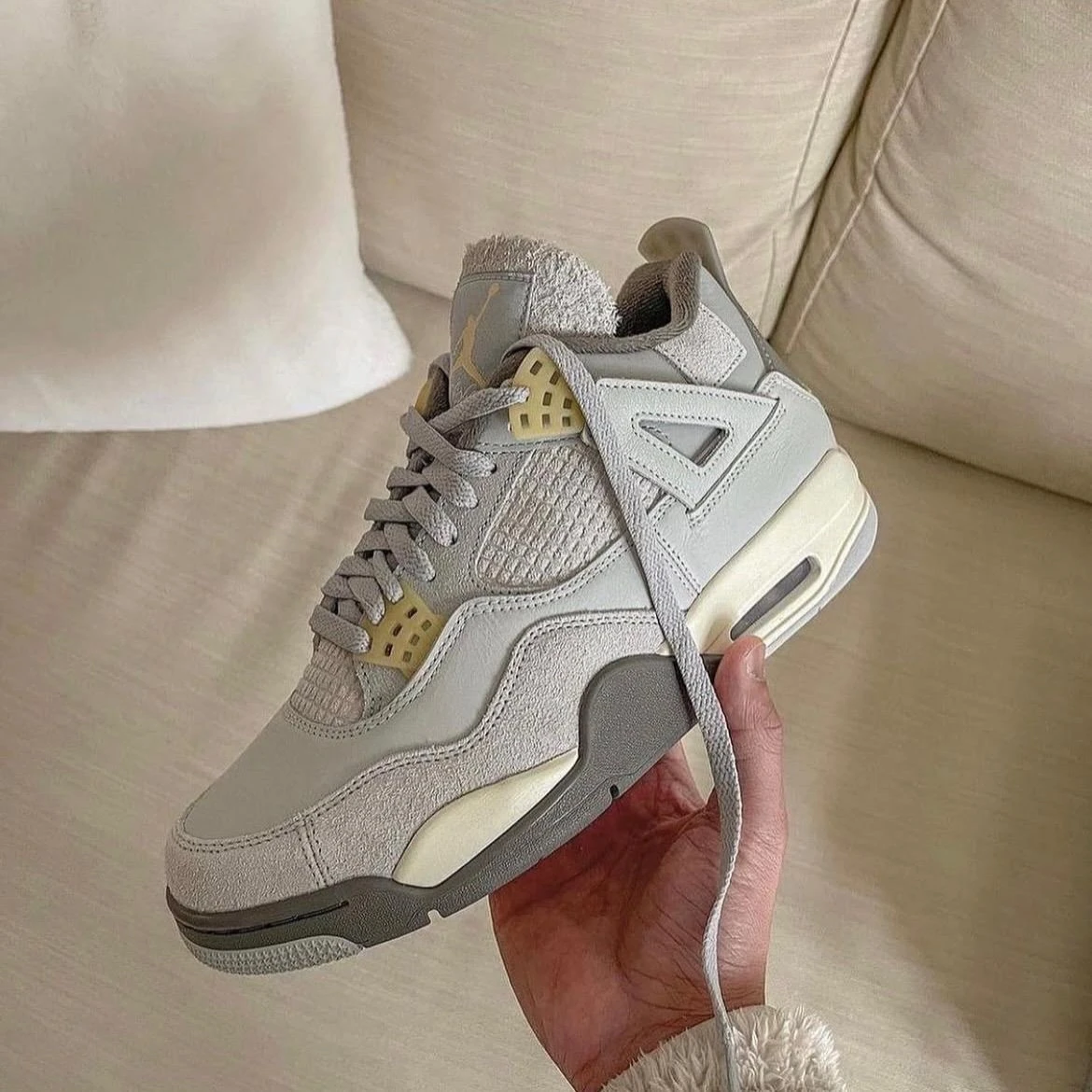 Air Jordan 4 craft photon  - 4