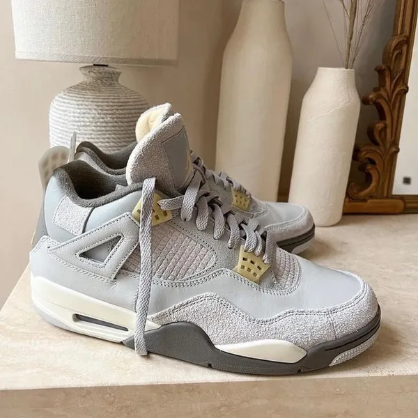 Air Jordan 4 craft photon 