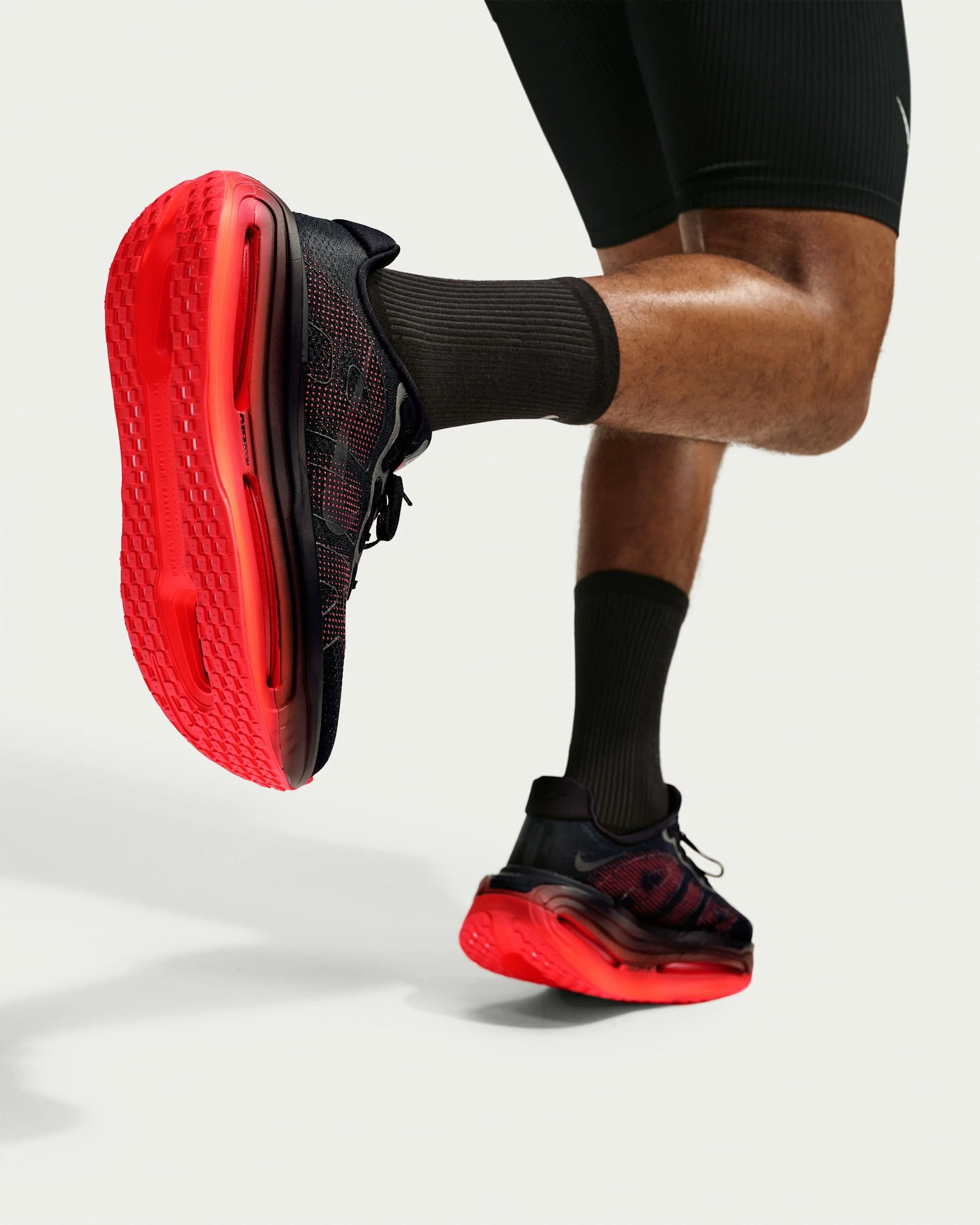 Nike vomero black crissom  - 3
