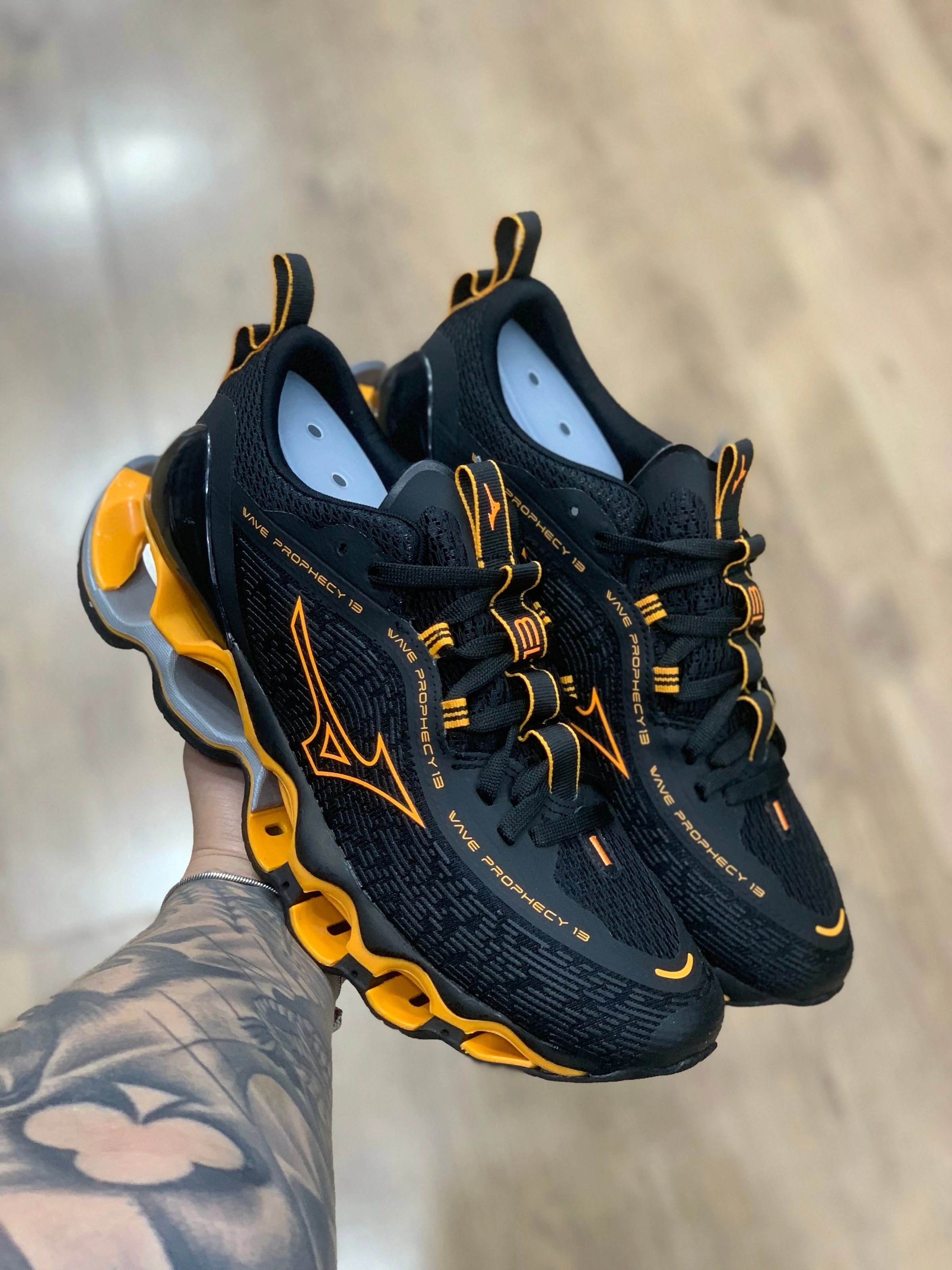 Mizuno 13 Vietnã  - 6