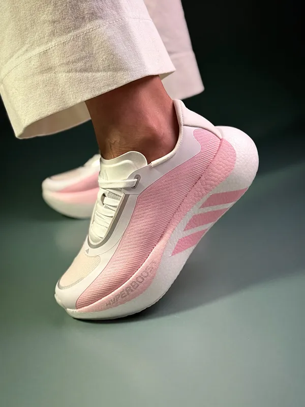Adidas hyperboost fem