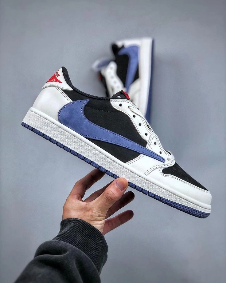 Jordan Travis Scott baby blue - 5
