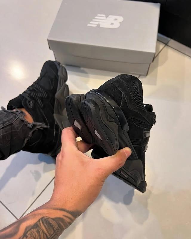 New Balance 9060 Black - 3