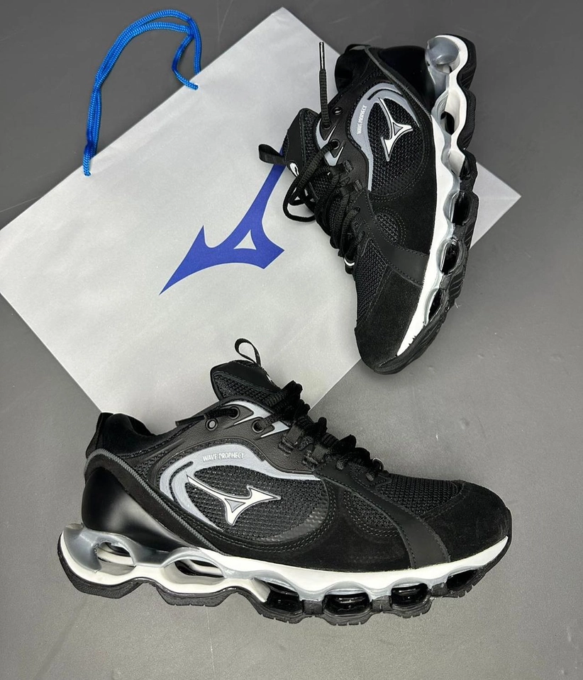 Mizuno beta 2 black - 1
