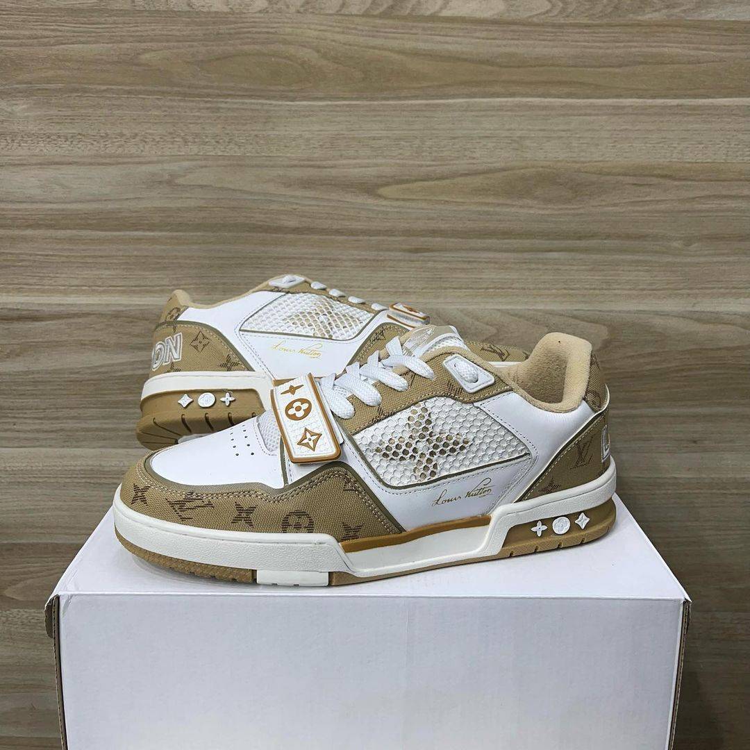 tênis louis Vuitton monograma creme