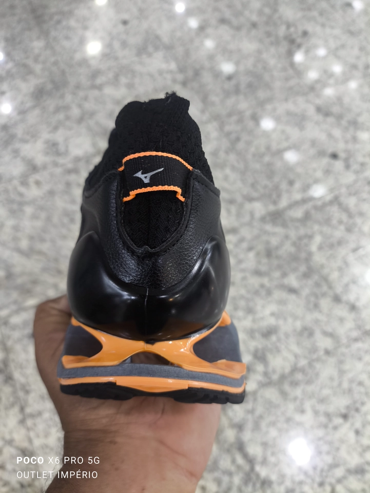 Mizuno Prophecy 14 preto e laranja - 4