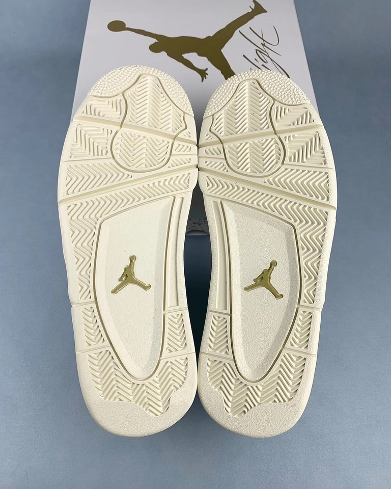 Nike Jordan 4 Metallic Gold - 4