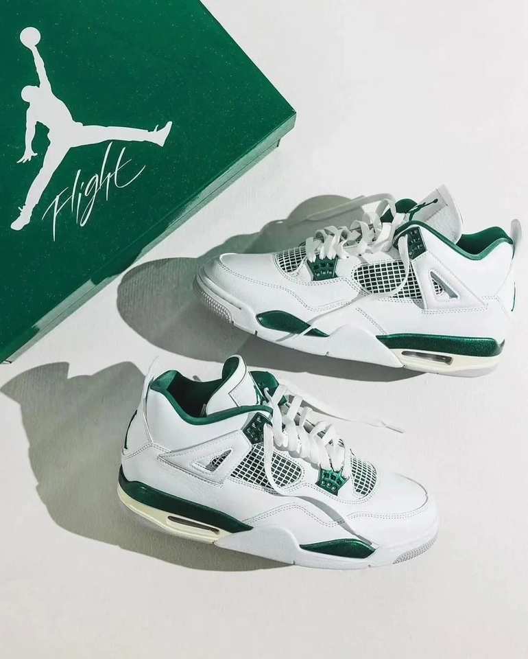 Air Jordan 4