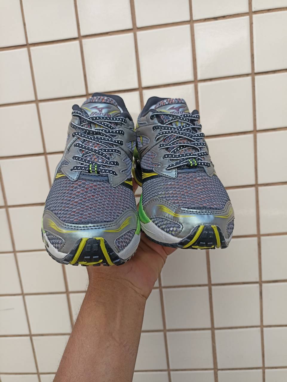 Mizuno Prophecy 1 cinza e verde - 5