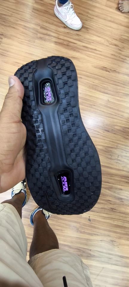 Nike vomero preto e roxo  - 7