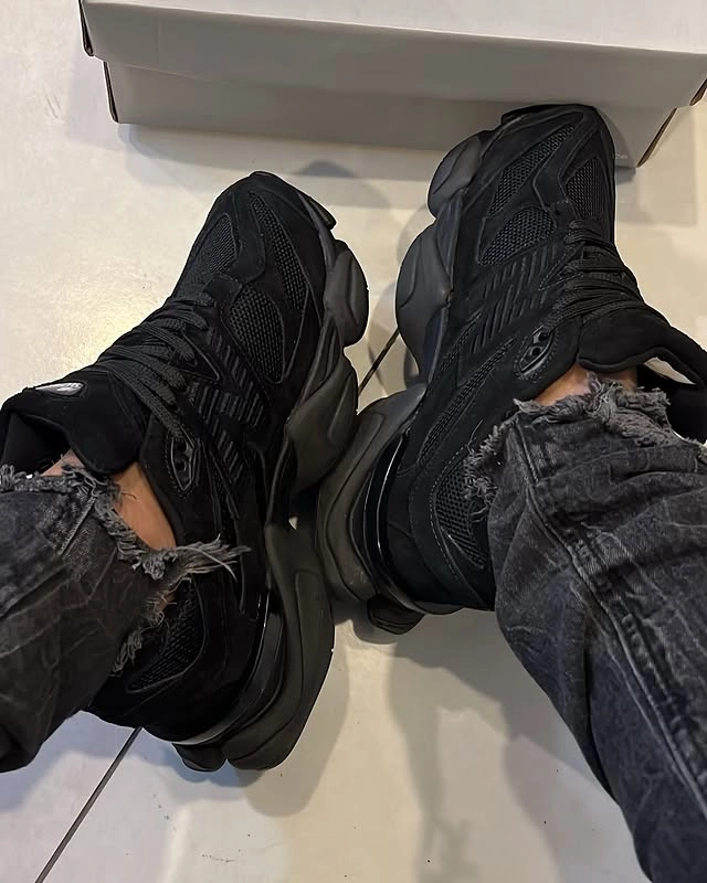 New Balance 9060 Black - 5