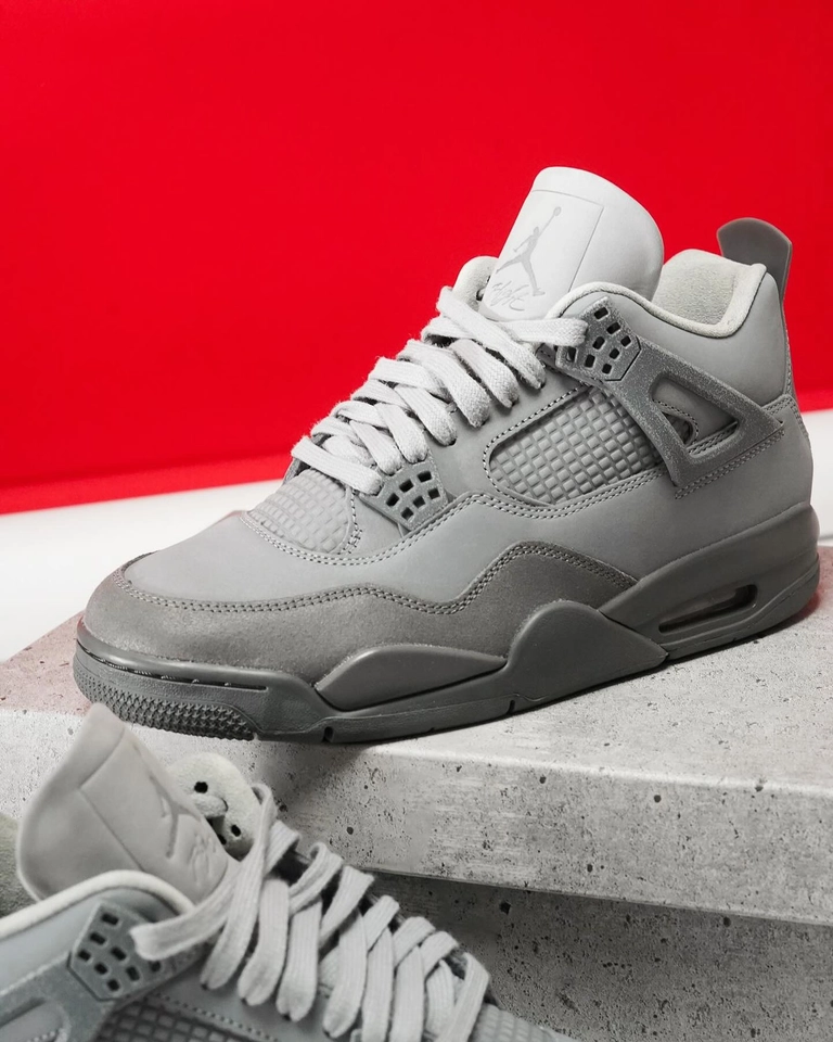 Air Jordan 4 cement - 3