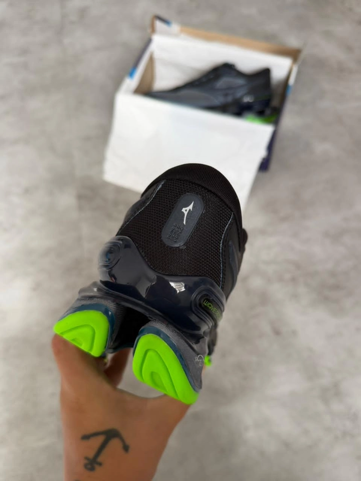 Mizuno 15 preto e verde - 8