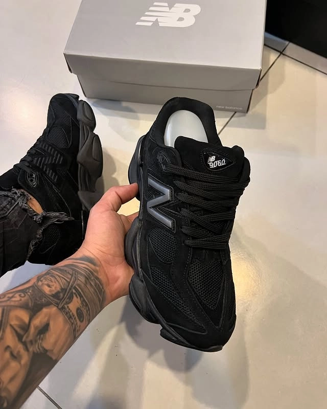 New Balance 9060 Black - 1
