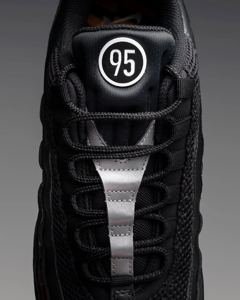 Nike Air Max 95 Black  - 6