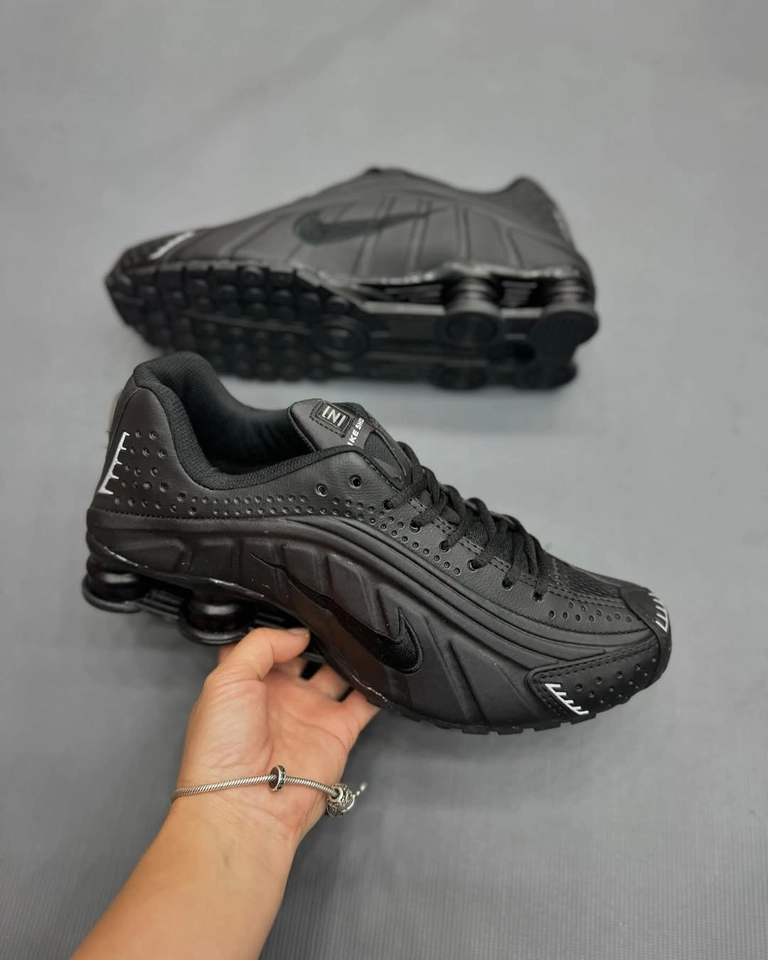 Nike Shox R4 - 4