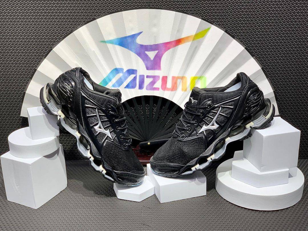 tênis Mizuno Prophecy 9 preto e prata - 2