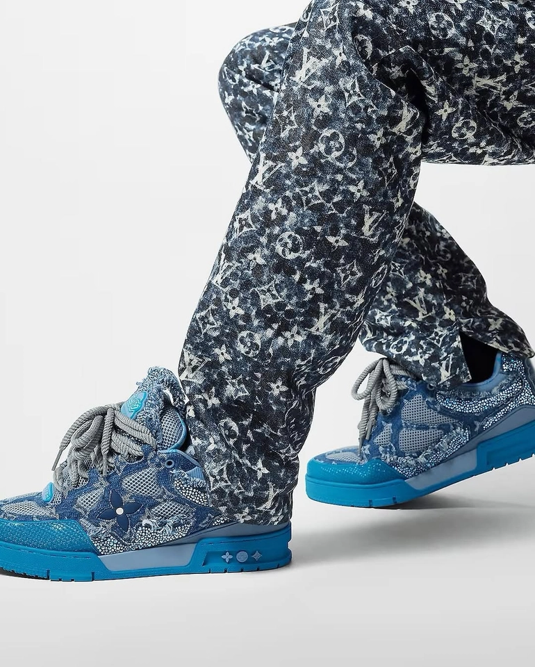 Louis Vuitton Blue swarosviki - 8